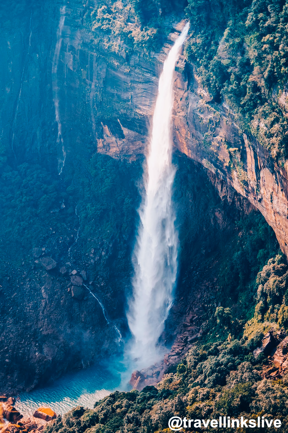 Nohkalikai Falls, Cherrapunjee