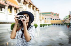 10 Amazing Hacks To Save Money While Travelling Solo
