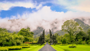 Bali Handara Gate | Travel Links Magazine | Top Travel Magazine of India 