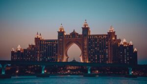 Palm Jumeirah | Top Luxury PLaces to Travel in Dubai | Travel Links Live | Top Travel Magazine of India